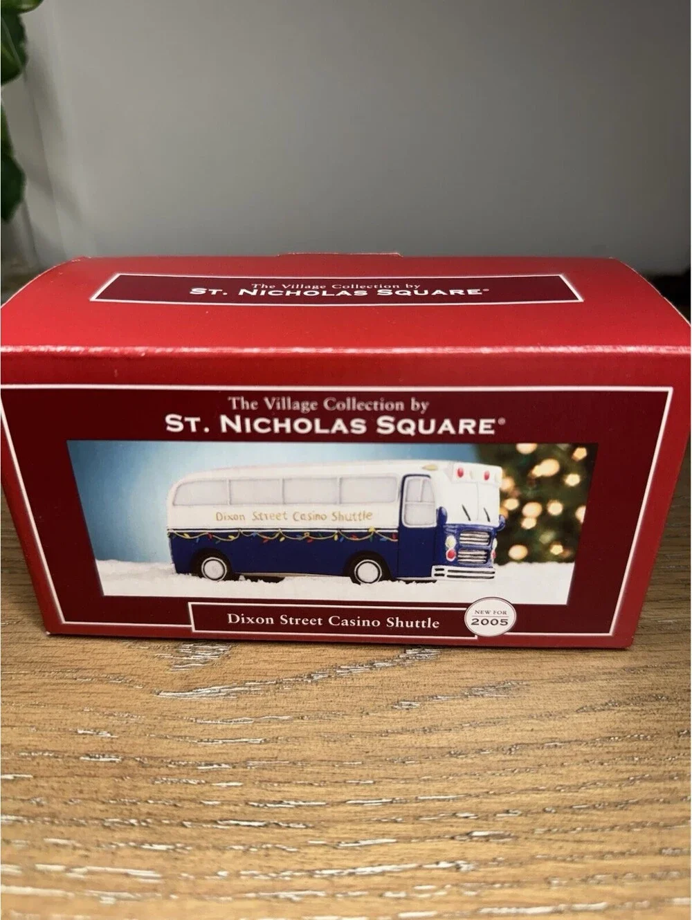 St. Nicholas Square Village Collection Dixon Street Shuttle Bus Boxed 2005